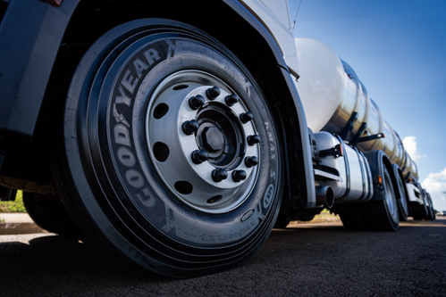 Nova capacidade de carga dos pneus Kmax S GEN2 da Goodyear aumentam eficiência e produtividade para as frotas